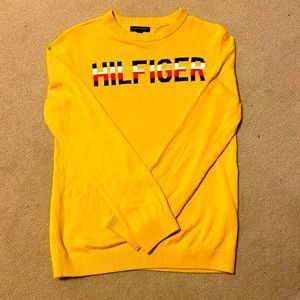 Tommy Hilfiger boys sweater size XL 16/18